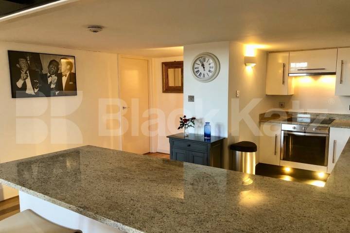 1200 Sq.Ft of living & entertaining space Charlotte Court Old Kent Road, Borough